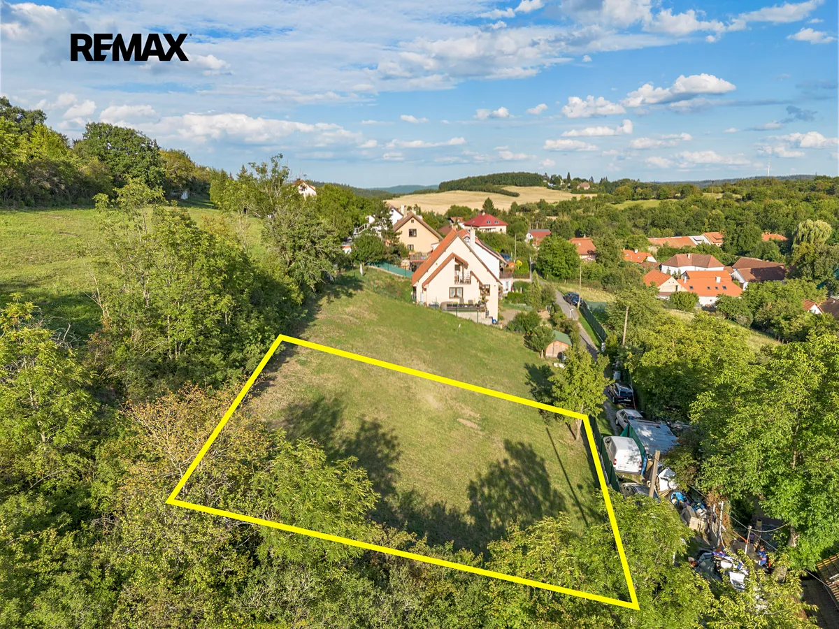 Prodej stavebního pozemku 650 m²